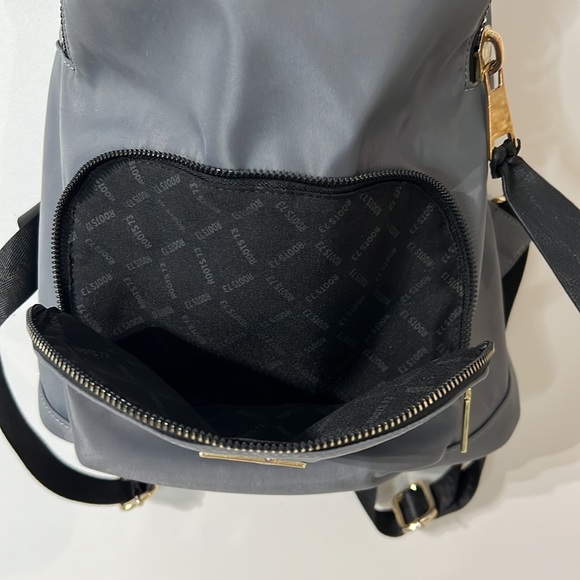 Roots 73 Chelsea Backpack - Picture 5 of 8